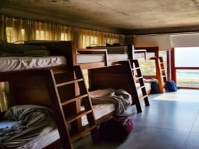 אכסניות נוער: חדרי אירוח נוחים למטיילים, משפחות וקבוצות