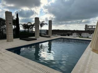 לדף הבית של בקתות הכרמל