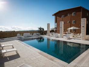 carmel%20cabins%20-%20בקתות%20הכרמל%20,%20עוספיא