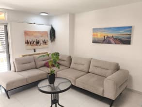 וילה%20במרפסת%20של%20רחל%20,%20שבי%20שומרון