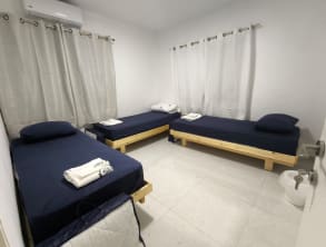 וילה%20במרפסת%20של%20רחל%20,%20שבי%20שומרון