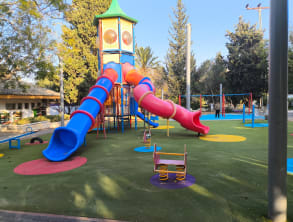 וילה%20במרפסת%20של%20רחל%20,%20שבי%20שומרון