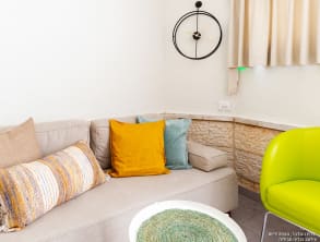 שירת%20המדבר%20-%20צימרים%20בנוף%20מדבר%20יהודה%20,%20מצפה%20יריחו