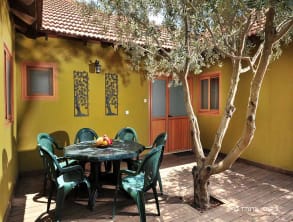 פונדק%20עץ%20הזית%20,%20מצוק%20עורבים%20קלע