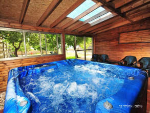 פונדק%20עץ%20הזית%20,%20מצוק%20עורבים%20קלע