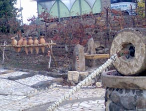 יקב%20עין%20נשוט%20-%20חוות%20בל%20עופרי%20,%20קדמת%20צבי