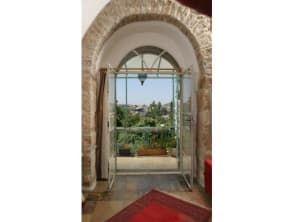 הבית%20הטבעי%20בעין%20כרם%20,%20ירושלים