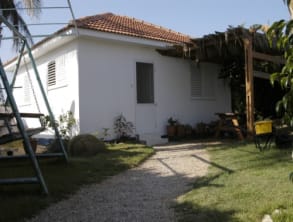 הפנינה%20שבחוף%20הכרמל%20,%20צרופה