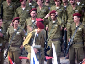 טקס%20קבלת%20כומתה%20אדומה%20,%20משפחת%20משש