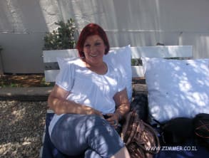 מורן%20וסיוון%20בצניחה%20חופשית%20,%20משפחת%20משש