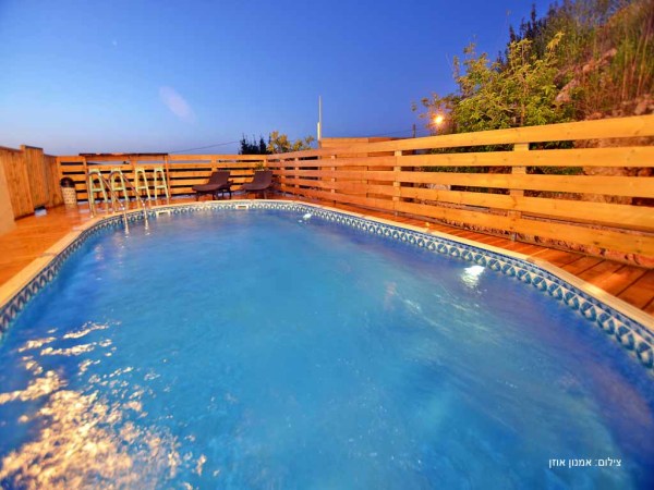 וילה%20-%20לה%20קאסה%20-%20La%20Casa%20,%20שתולה