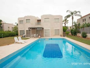 הסוויטה%20הרומנטית%20בקיסריה%20,%20קיסריה