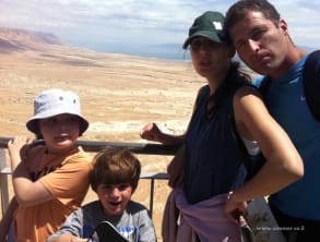 טיול%20במצדה%20,%20משפחת%20משש