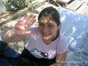 מורן%20וסיוון%20בצניחה%20חופשית%20,%20משפחת%20משש