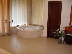 צוקי%20הירדן%20-%20סוויטות%20יוקרה%20,%20פוריה%20עילית