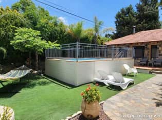 לדף הבית של פנינת הבזלת בגולן - צימר מבודד עם בריכה